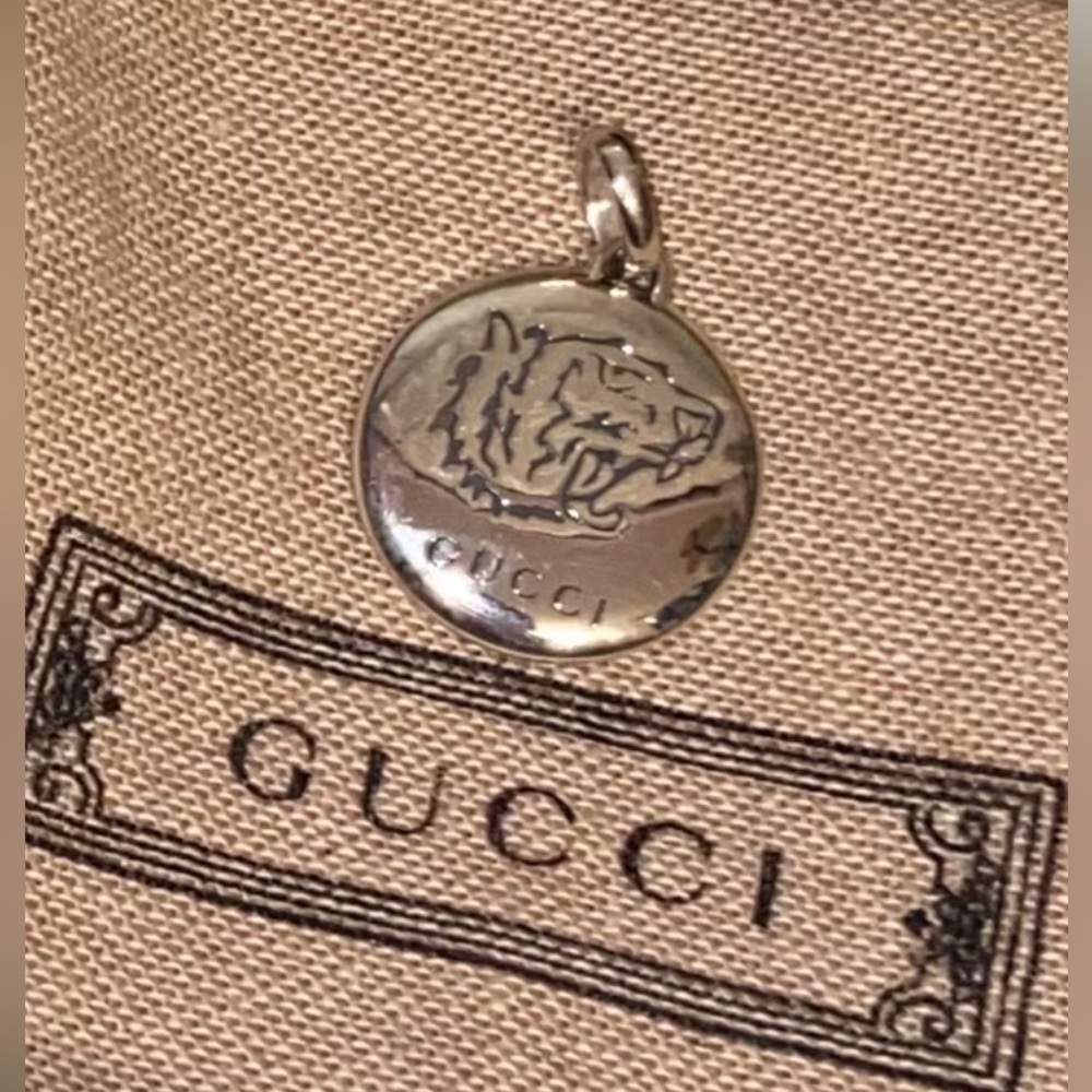 GUCCI Sterling Silver Blind For Love Tiger Pendent Charm - Picture 5 of 12